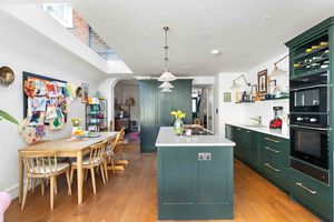 Photo 17- click for photo gallery